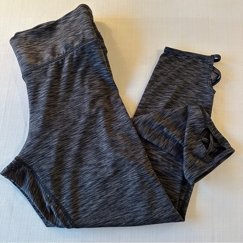 🆕 American Eagle Grey Workout Leggings Size Large